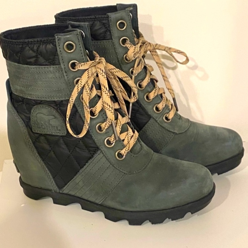 Sorel boots 8.5